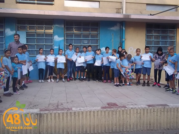 zhra2 schoolas (1).JPG